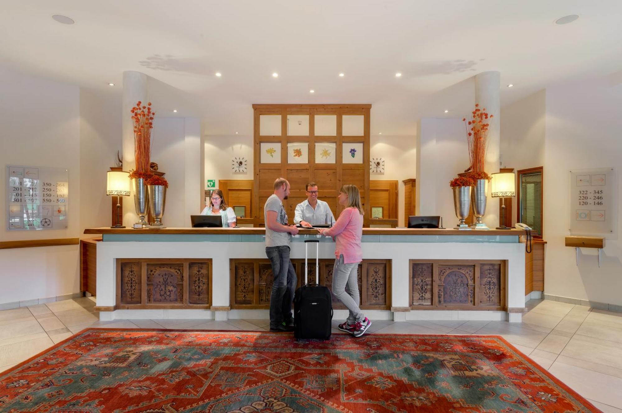 Robinson Amade Hotel Kleinarl Buitenkant foto